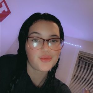 Meet your Posher, Kaylee